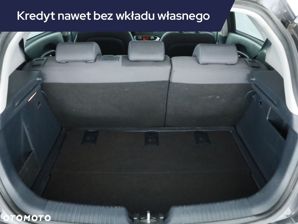 Kia Rio - 19