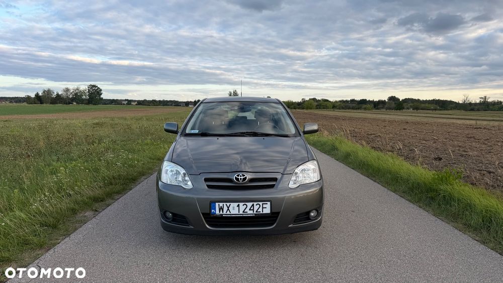 Toyota Corolla 1.6 VVT-i Sol - 2
