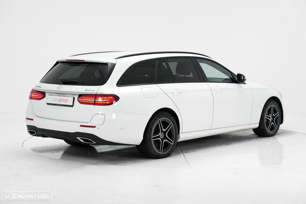 Mercedes-Benz E 300 de 4Matic 9G-TRONIC AMG Line - 3
