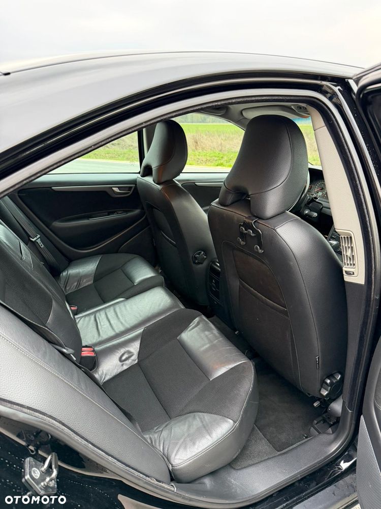 Volvo S60 2.4D5 Rubin - 6