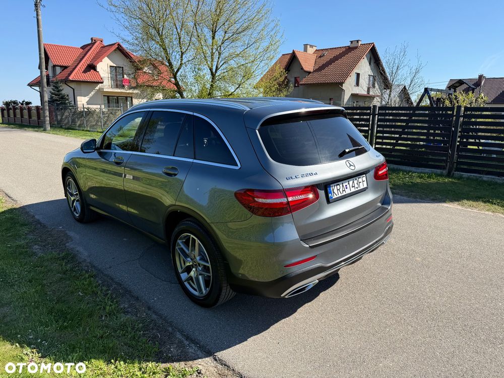 Mercedes-Benz GLC 220 d 4Matic 9G-TRONIC AMG Line - 9