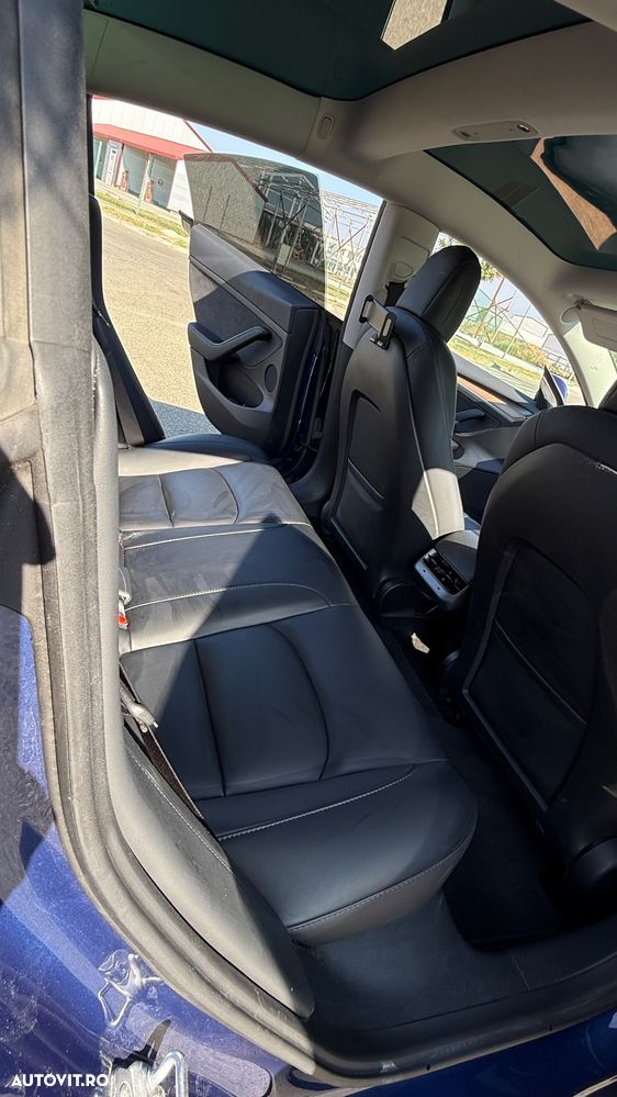 Tesla Model 3 - 18