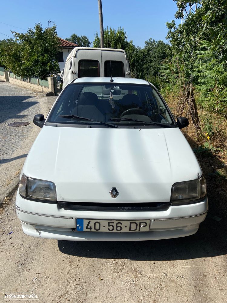 Renault Clio 1.2 Wind - 1