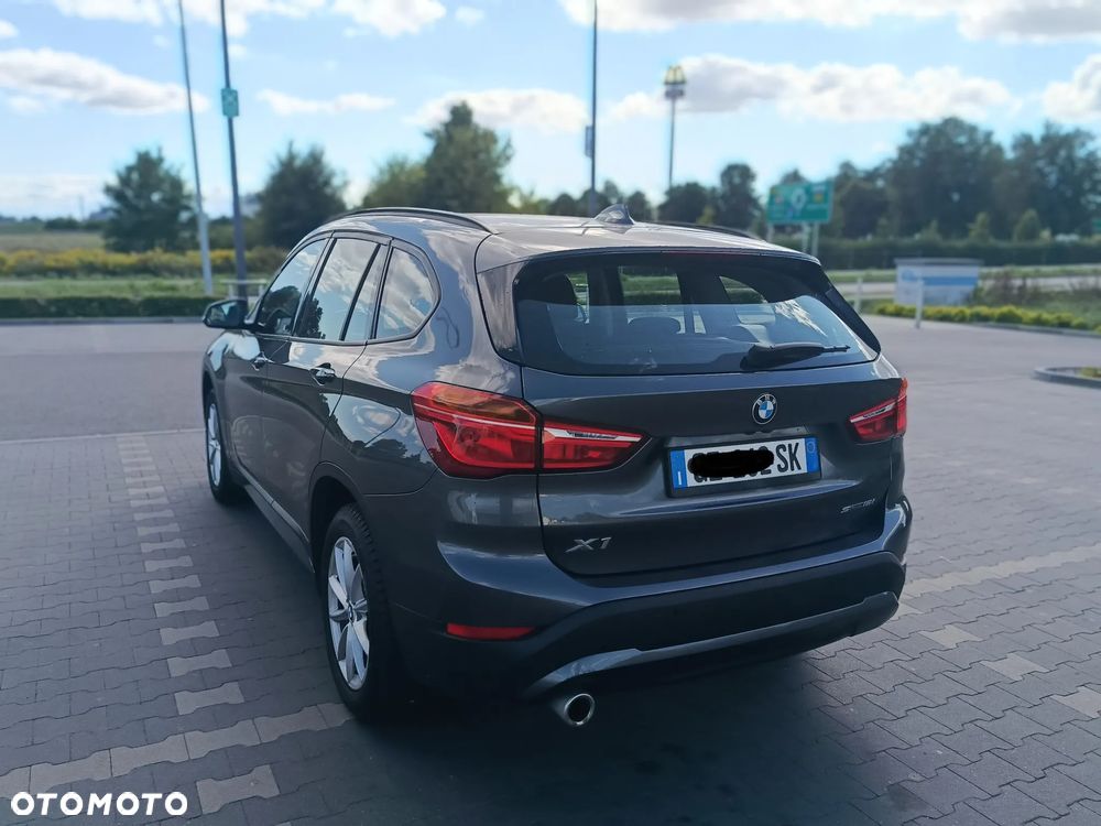 BMW X1 sDrive18i Sport Line - 36