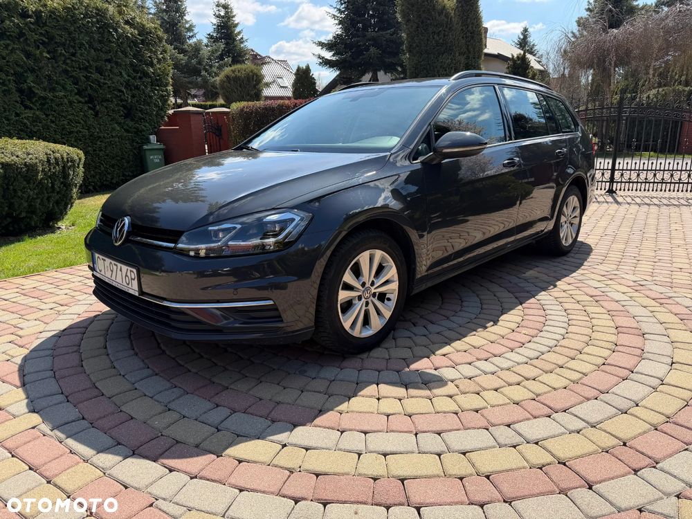 Volkswagen Golf - 2
