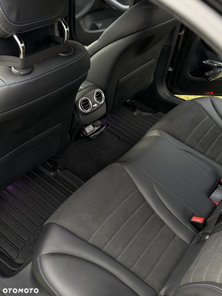 Mercedes-Benz Klasa C 220 d 9G-TRONIC - 12