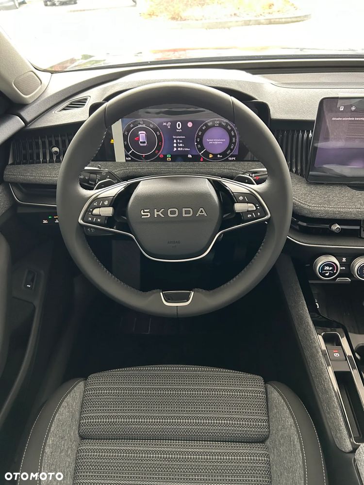 Skoda Superb 2.0 TSI Edition 130 DSG - 22