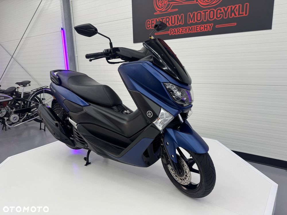 Yamaha NMAX - 4