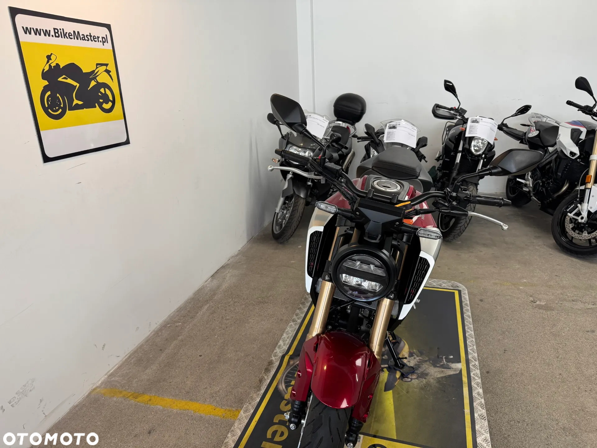 Honda CB - 32