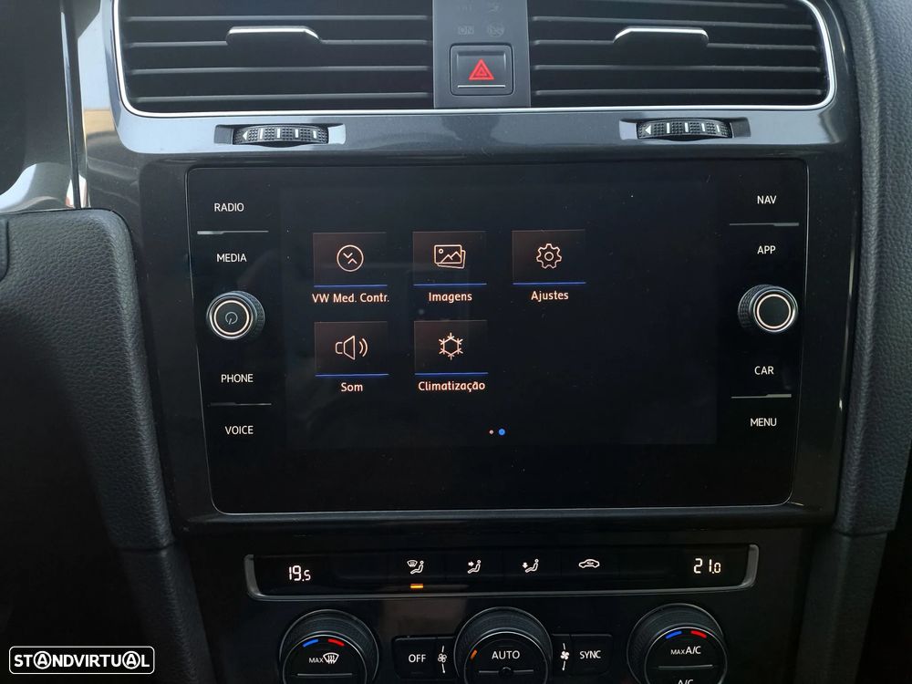 VW Golf Variant 1.6 TDi R-Line - 17