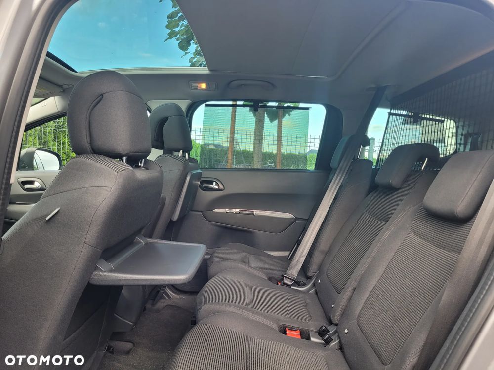 Peugeot 5008 2.0 BlueHDI Allure S&S - 20