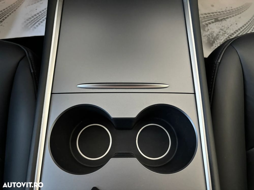 Tesla Model 3 Langstreckenbatterie Allradantrieb Dual Motor - 23