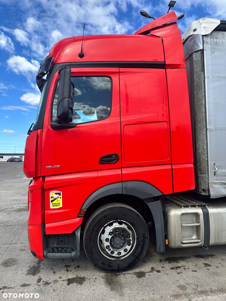 Mercedes-Benz Actros - 5