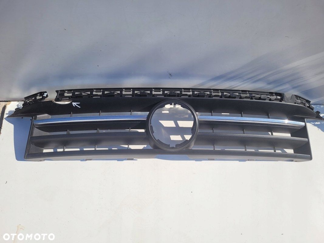 VW Caddy III Grill Atrapa 15r 2K5 - 1