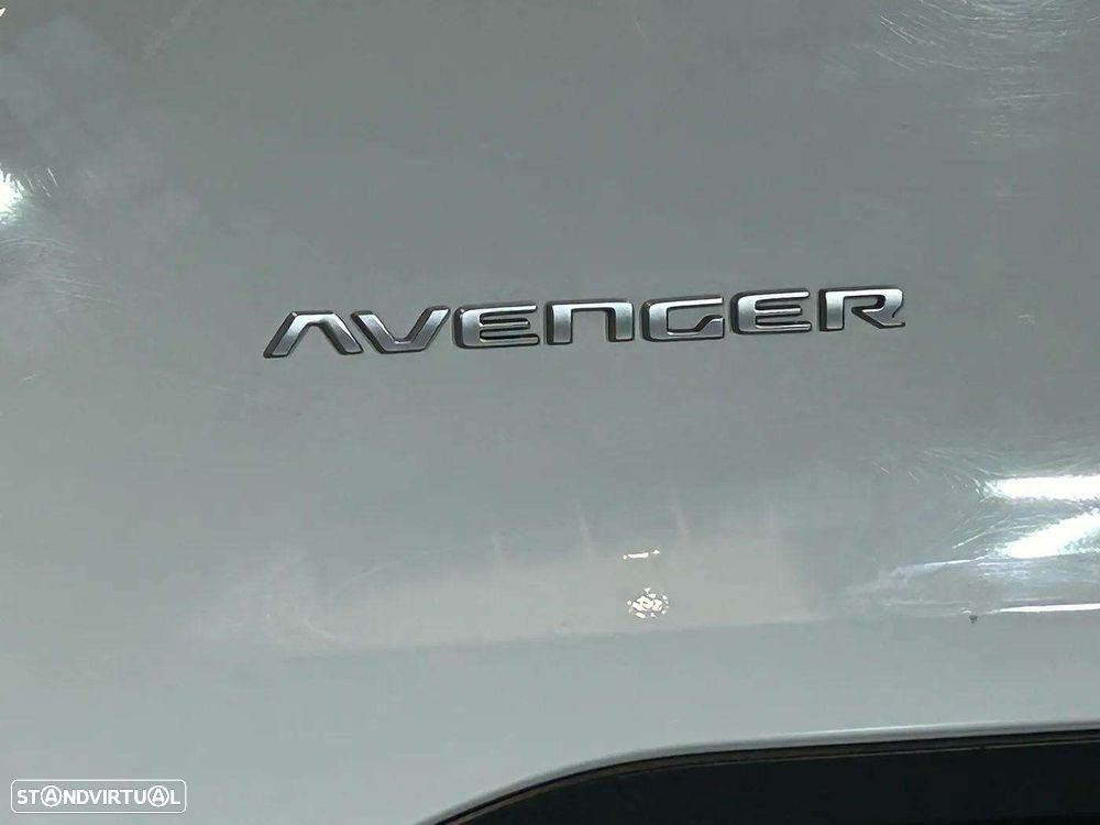 Jeep Avenger 1.2 GSE T3 Summit - 11