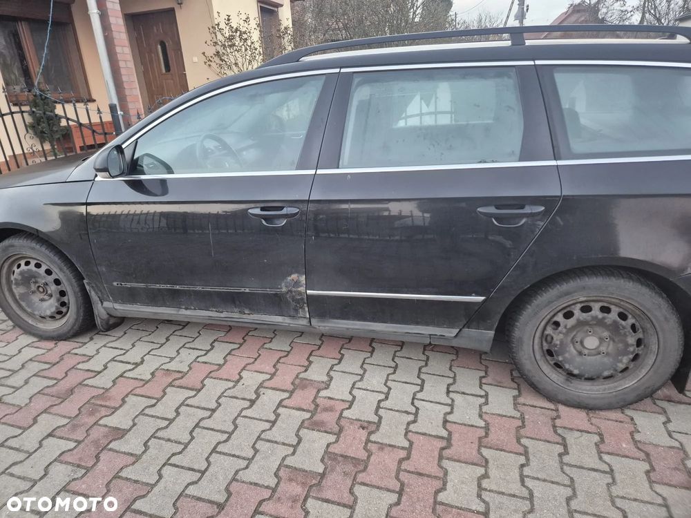 Volkswagen Passat 2.0 TDI Comfortline DSG - 13