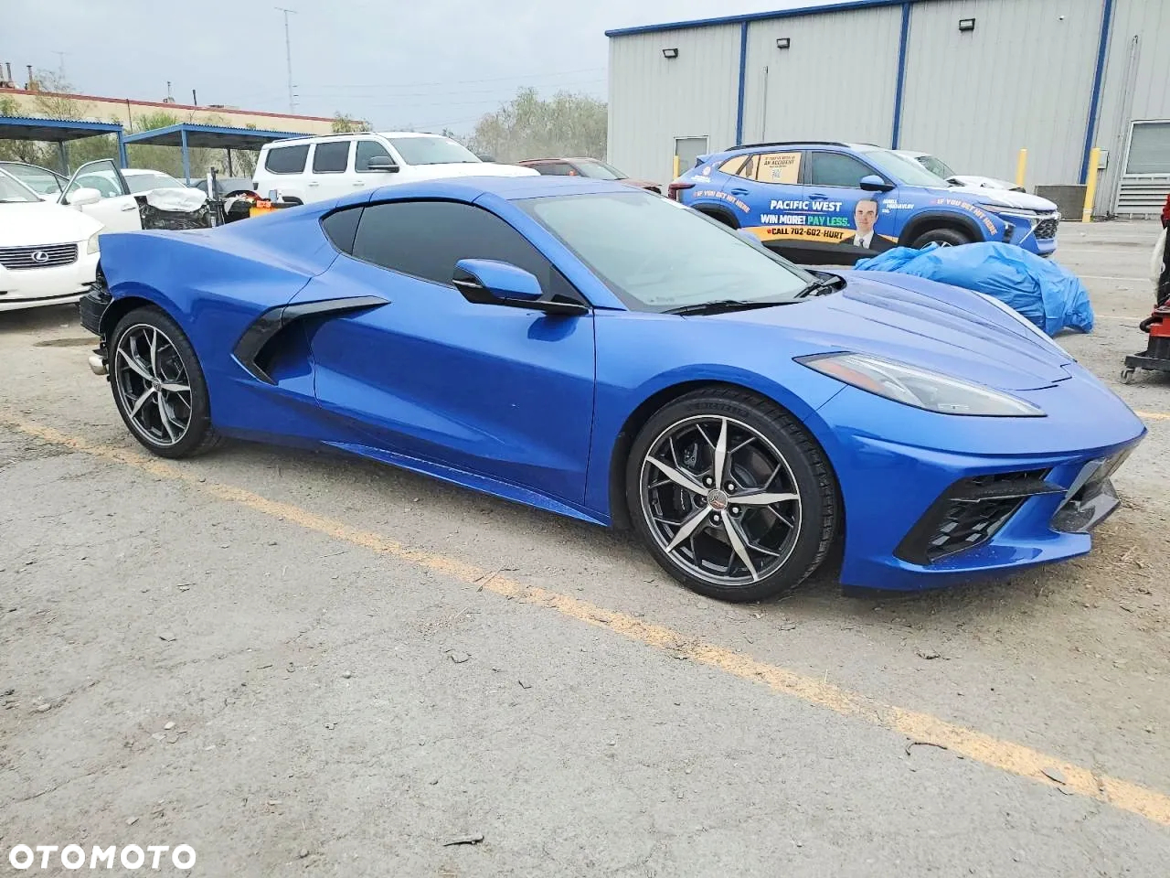 Chevrolet Corvette - 4