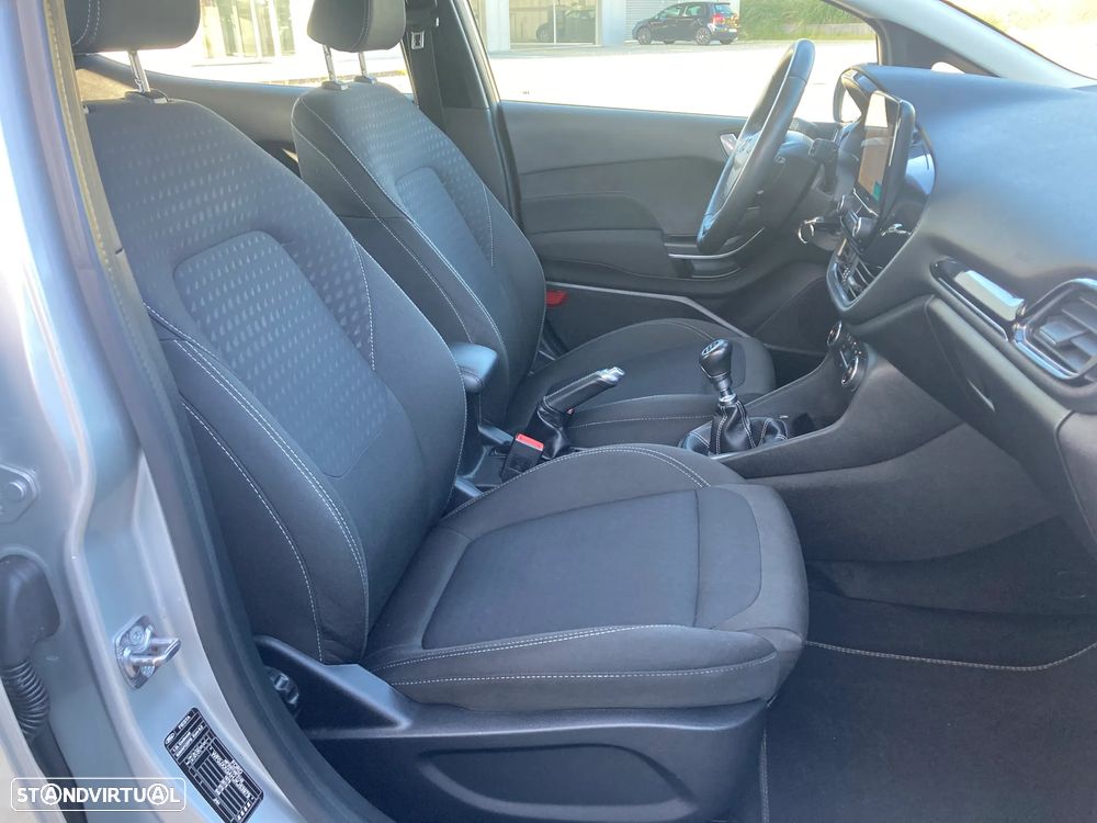 Ford Fiesta 1.0 EcoBoost S&S TITANIUM - 29