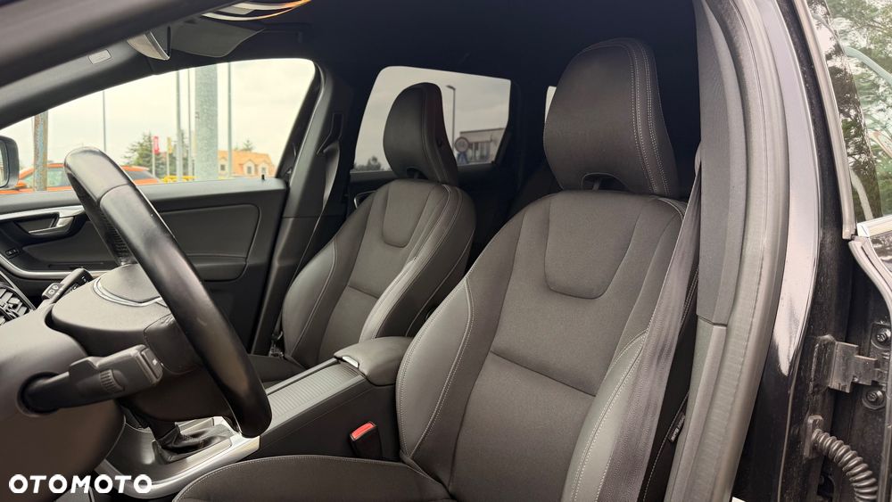 Volvo XC 60 D4 Geartronic Edition Pro - 9