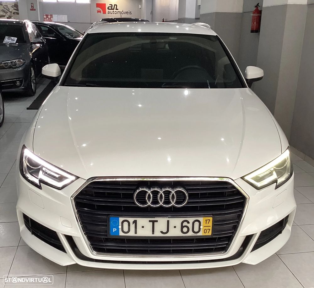 Audi A3 1.6 TDI S-line S tronic - 1