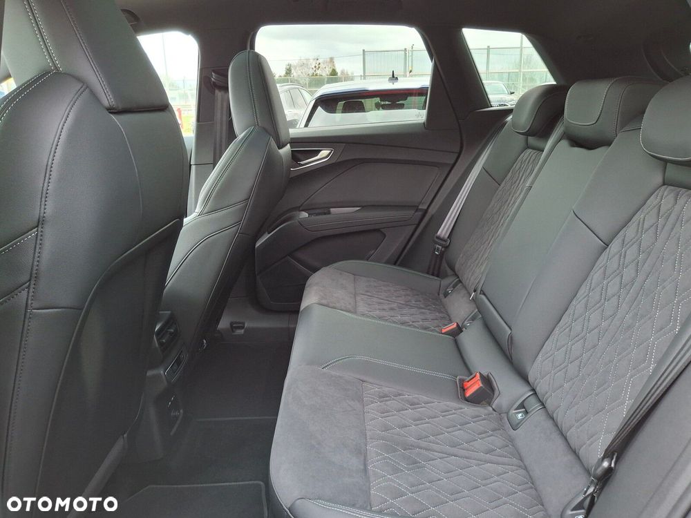 Audi Q4 e-tron - 21