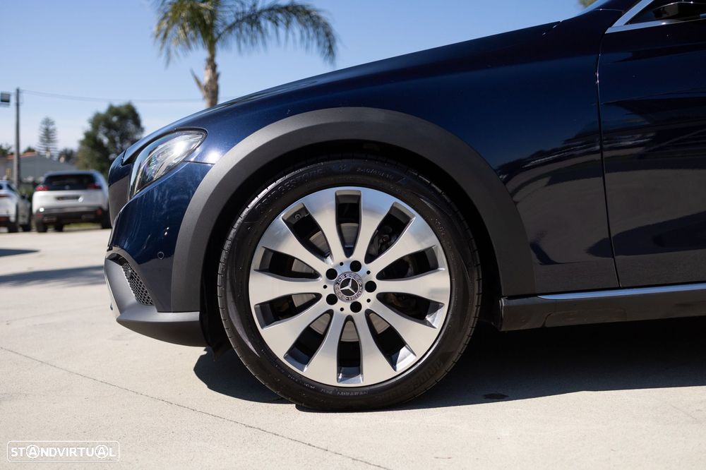 Mercedes-Benz E 220 d 4-Matic All Terrain Avantgarde - 11
