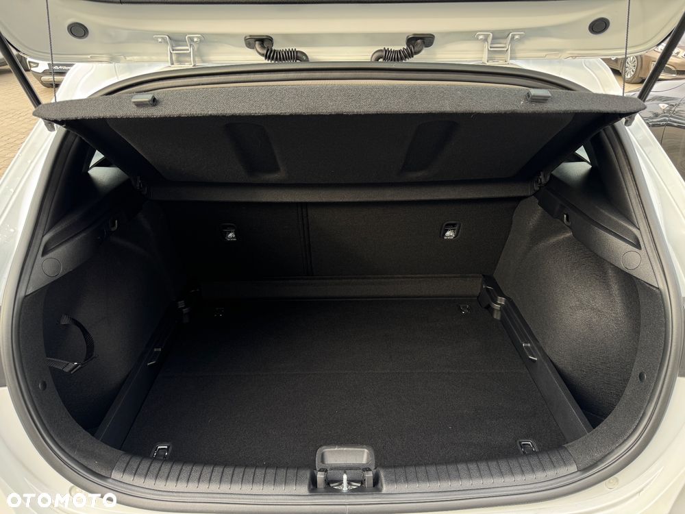 Kia Ceed 1.5 T-GDI M - 13