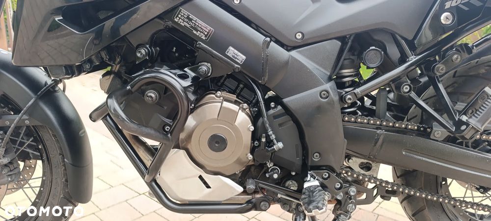 Suzuki V-STROM - 36