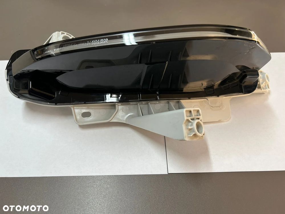 MAZDA CX-60 CX-80 CX-90 CX60 CX80 CX90 Lampa prawa LED prawy 3 PIN KAAA51060 - 3
