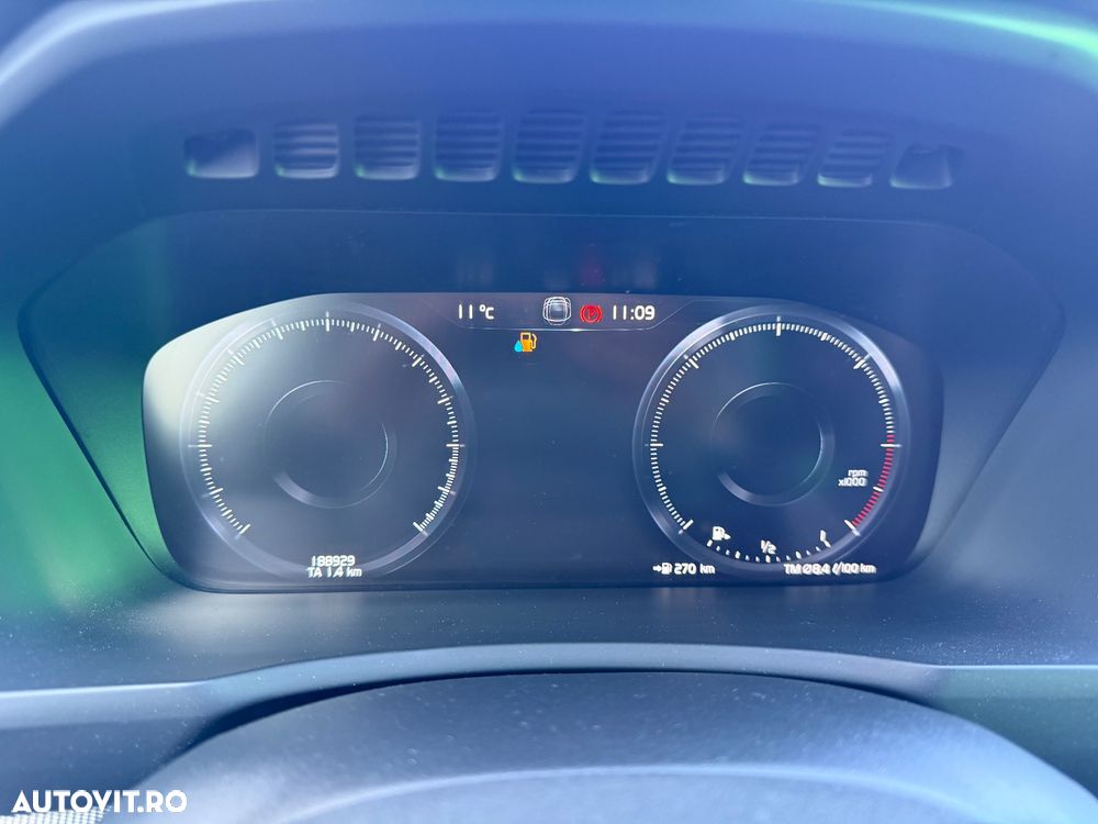 Volvo XC 90 D5 AWD R-Design - 15