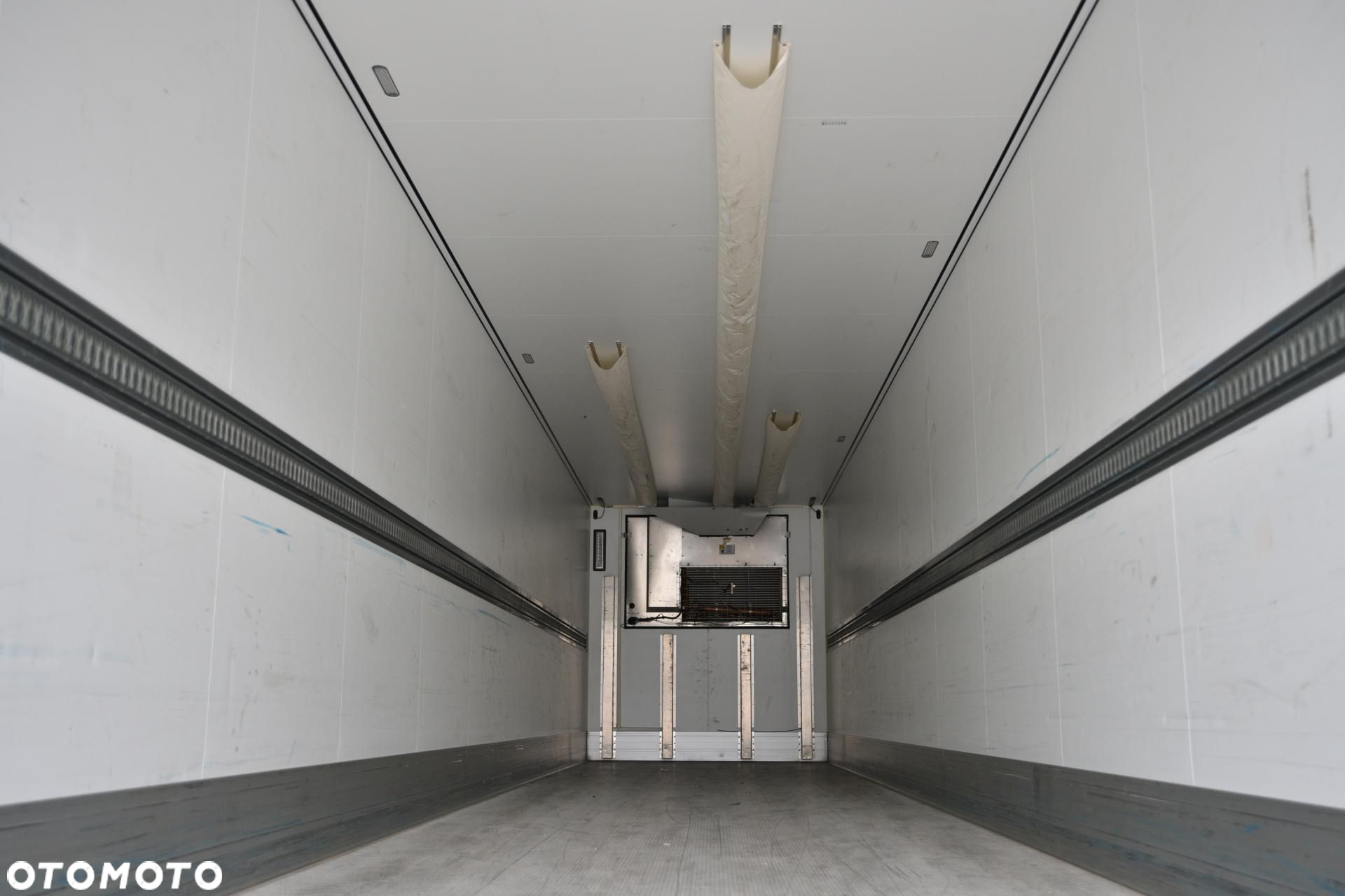 Schmitz Cargobull SKO FP 60 ThermoKing SLXi 300 - 9