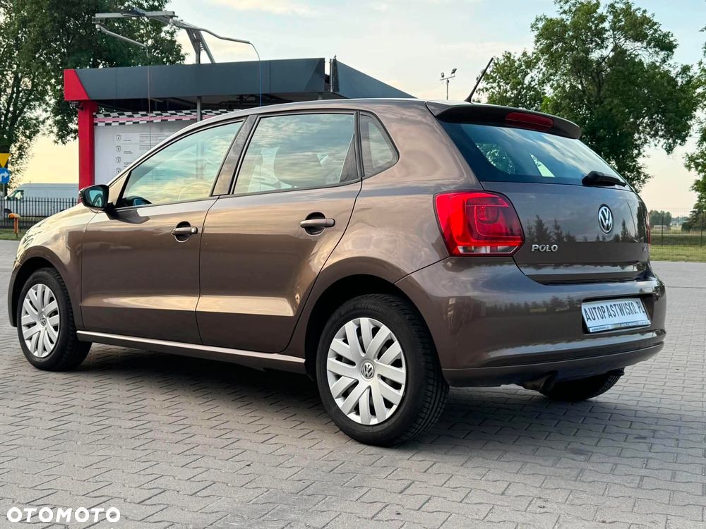 Volkswagen Polo 1.4 16V Comfortline - 22