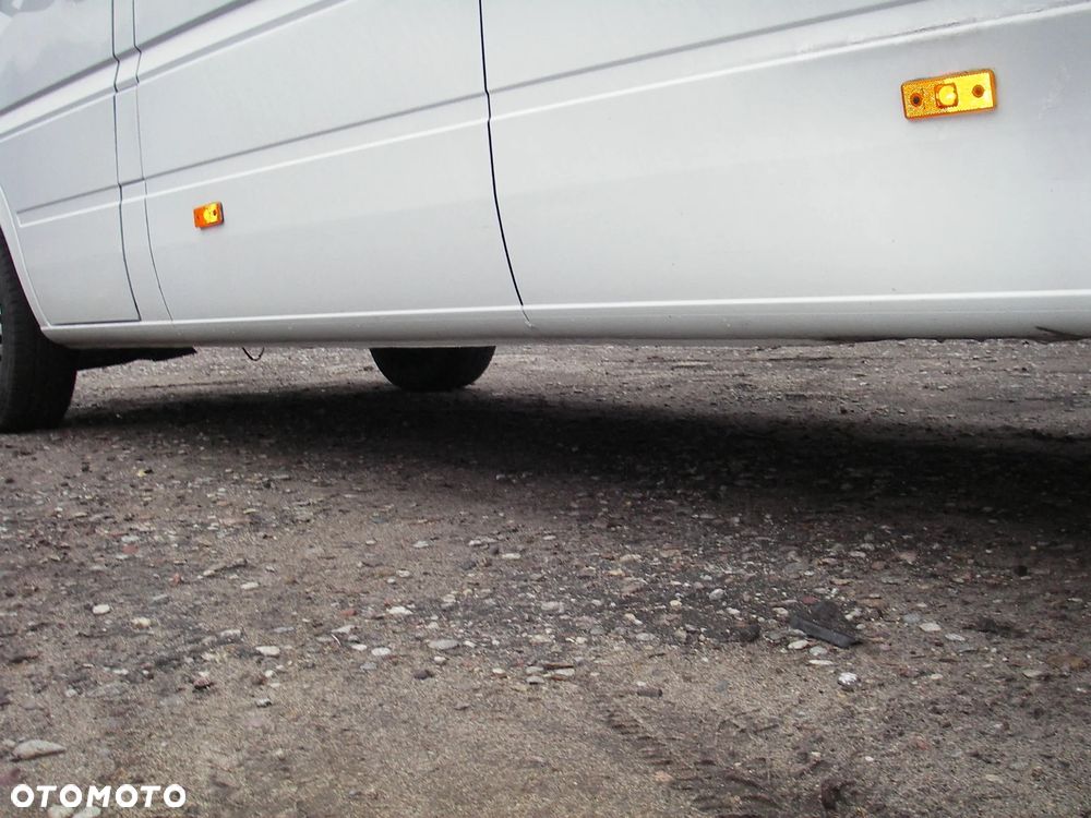 Mercedes-Benz Sprinter - 15
