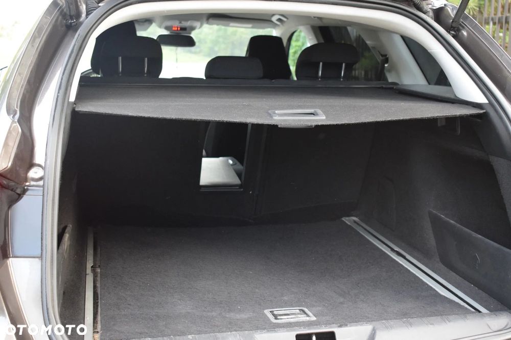 Peugeot 308 1.2 PureTech Allure S&S - 12