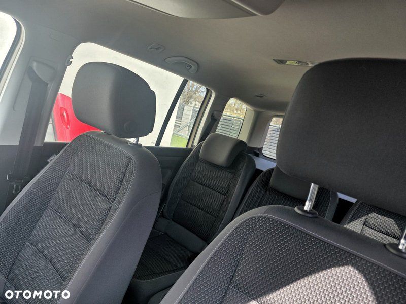 Volkswagen Touran 2.0 TDI DPF BlueMotion Technology DSG Cup - 12