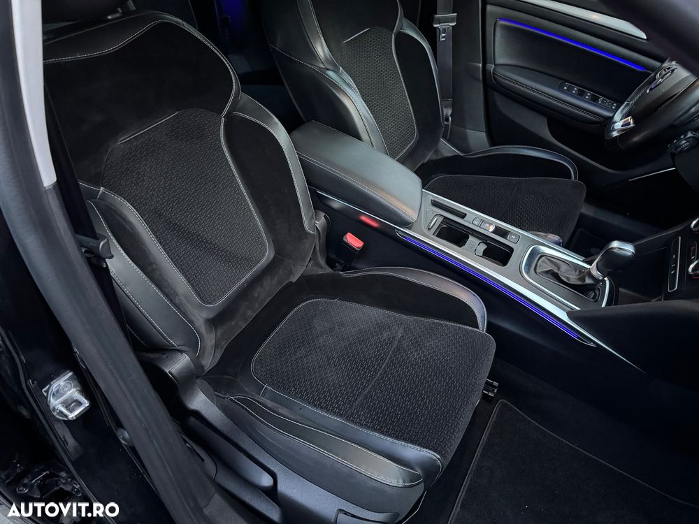 Renault Megane ENERGY TCe 140 EDC GT-LINE - 11