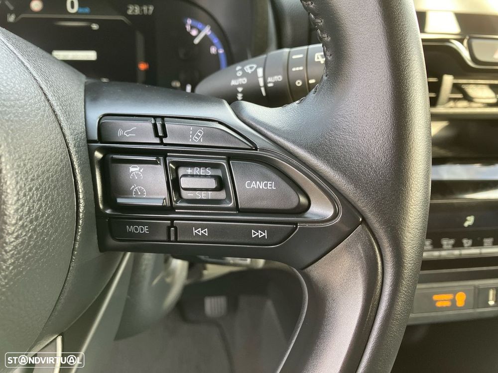 Toyota Yaris Cross 1.5 HDF Comfort Plus - 27