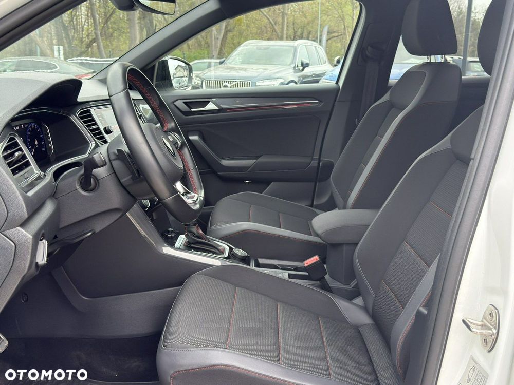 Volkswagen T-Roc - 12