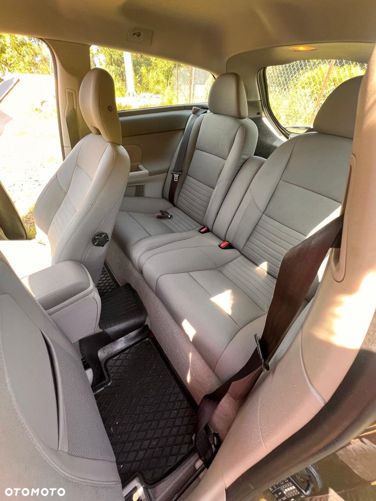 Volvo C30 1.6 - 7