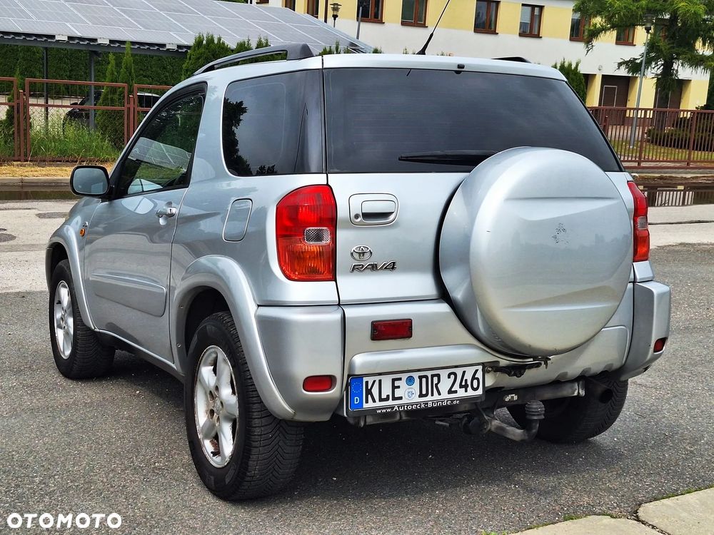 Toyota RAV4 D-4D 4x4 - 20