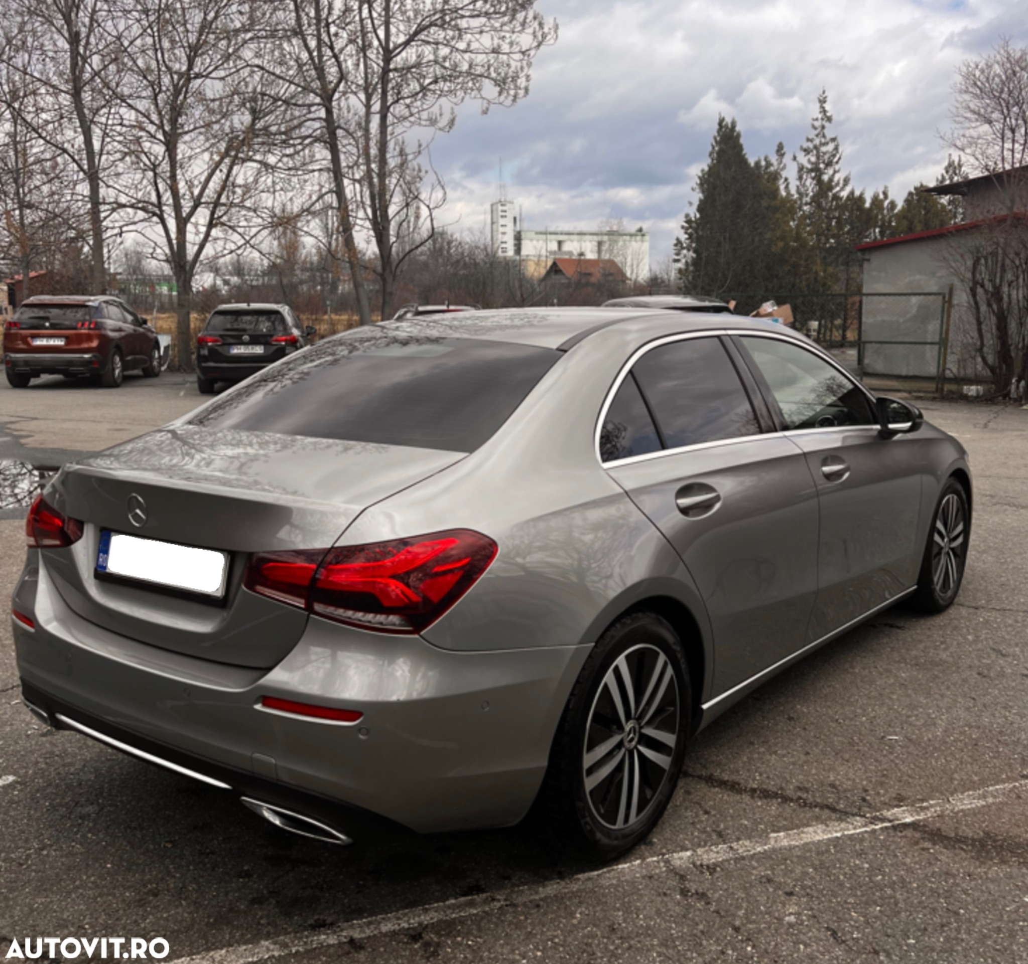Mercedes-Benz A 180 d 7G-DCT - 4