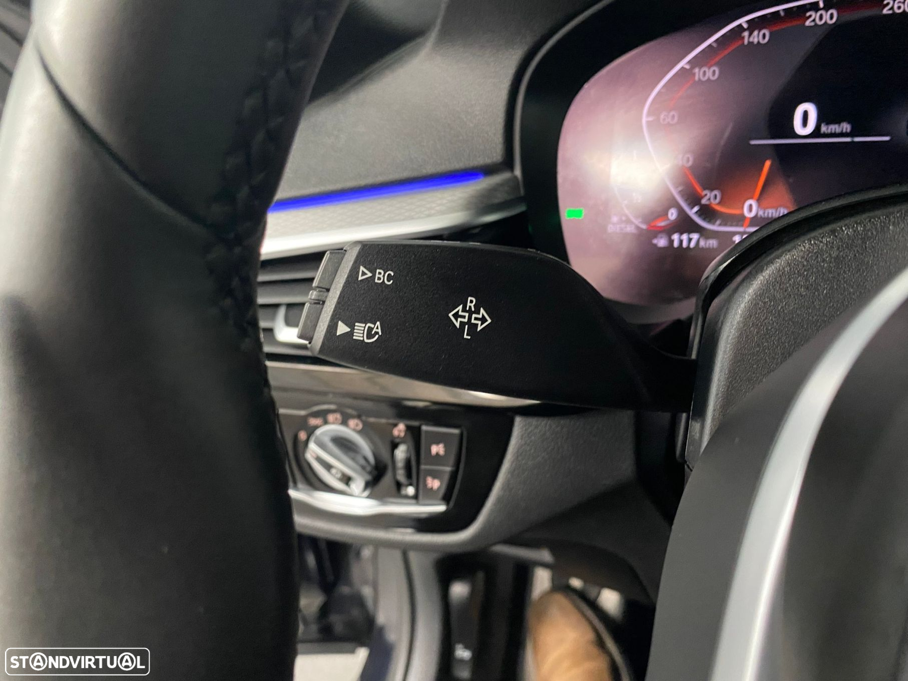 BMW 520 d Pack Desportivo M Auto - 19