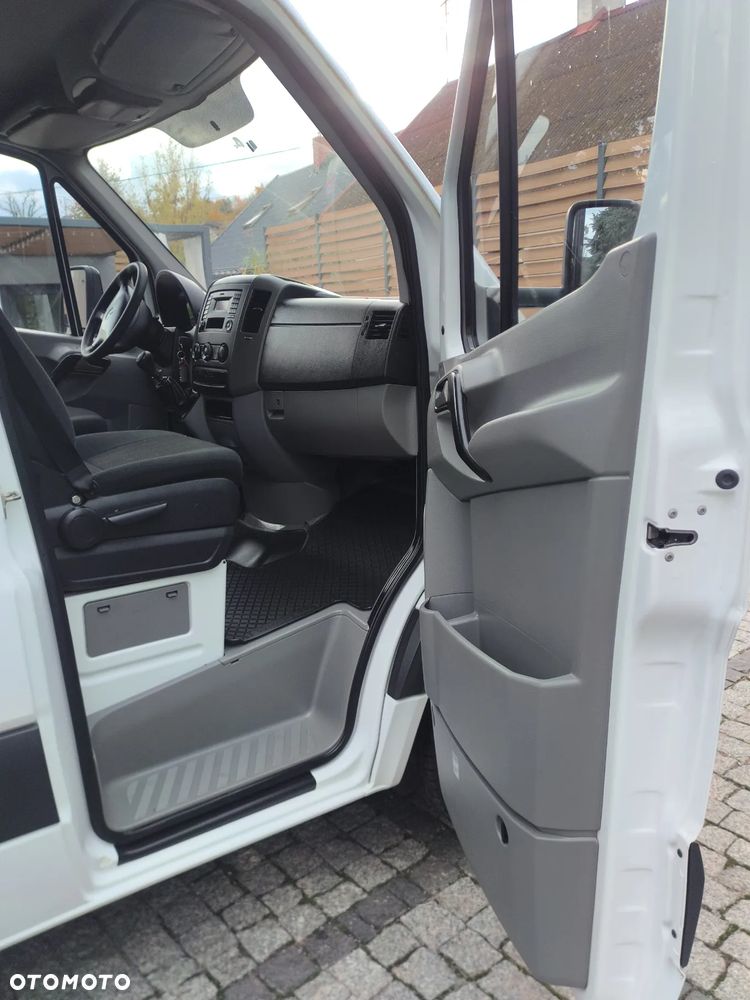 Mercedes-Benz Sprinter - 5
