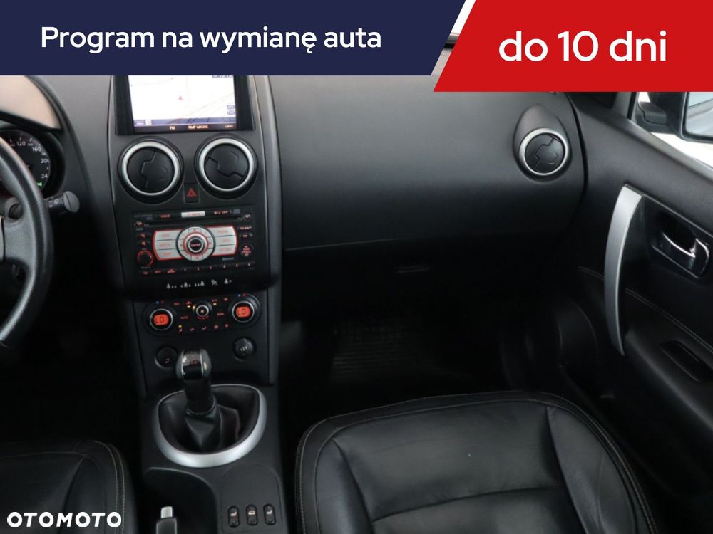 Nissan Qashqai - 10