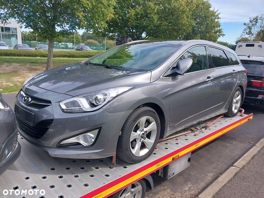 Hyundai i40 2.0 Premium - 38