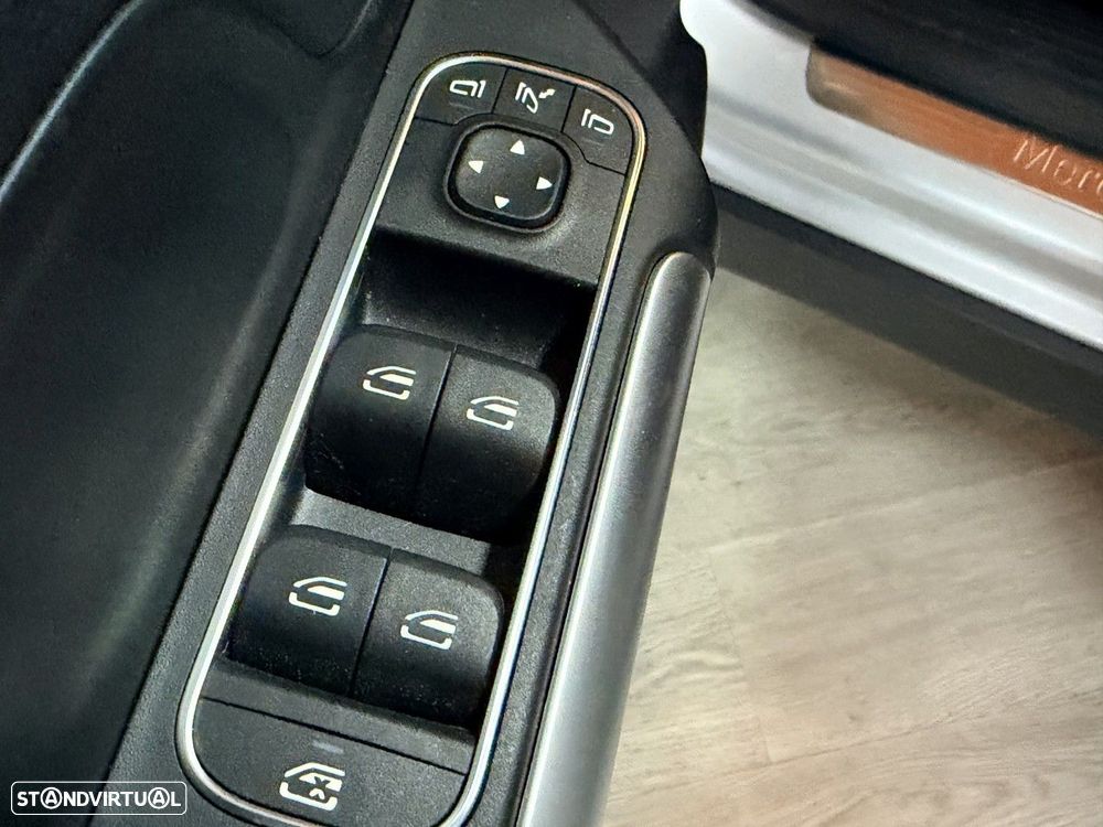 Mercedes-Benz GLA 180 7G-DCT Edition Progressive Line - 21