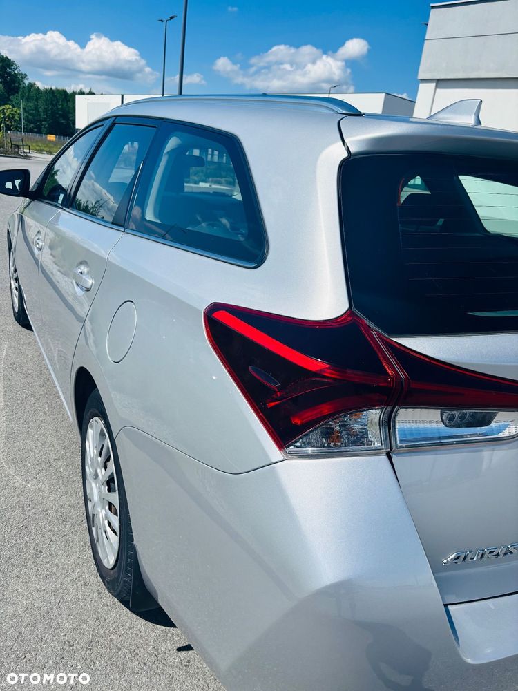 Toyota Auris 1.33 VVT-i Premium - 13