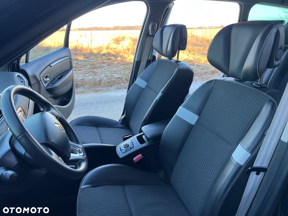 Renault Grand Scenic Energy dCi 130 S&S Bose Edition - 23