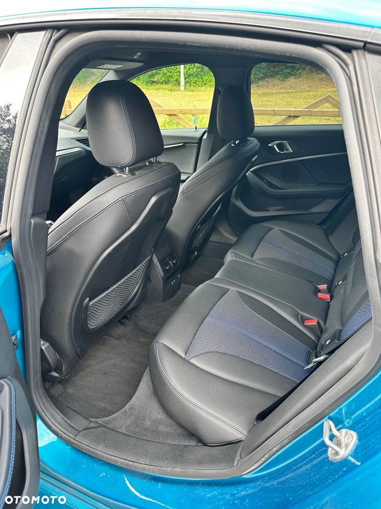 BMW Seria 2 220d GT xDrive M Sport - 13