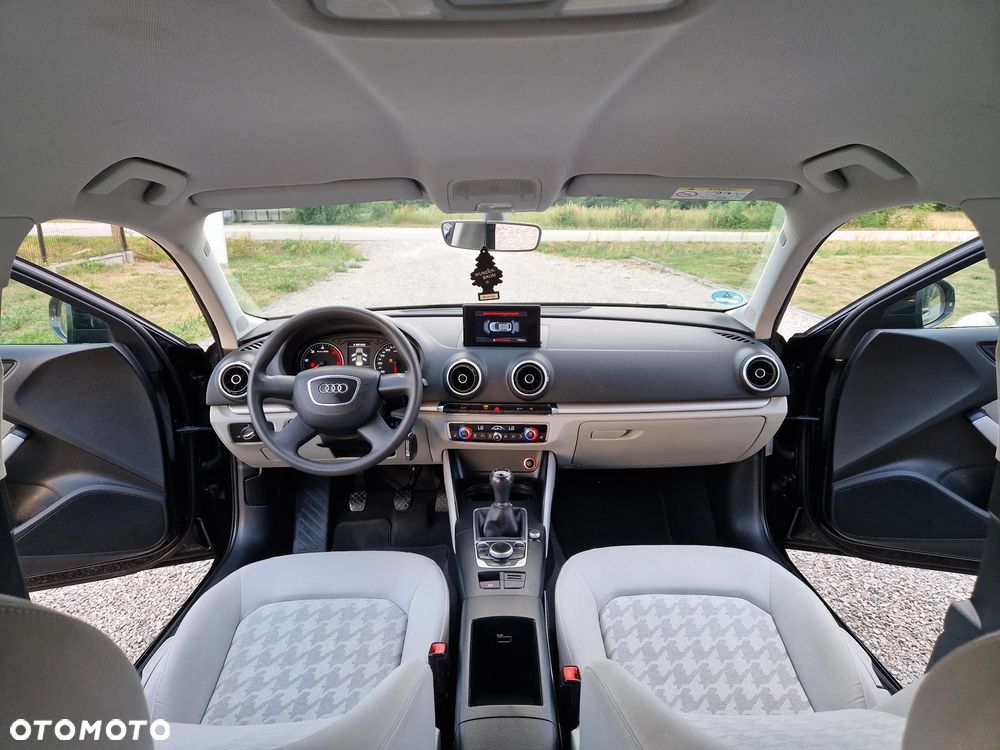 Audi A3 Sportback - 14